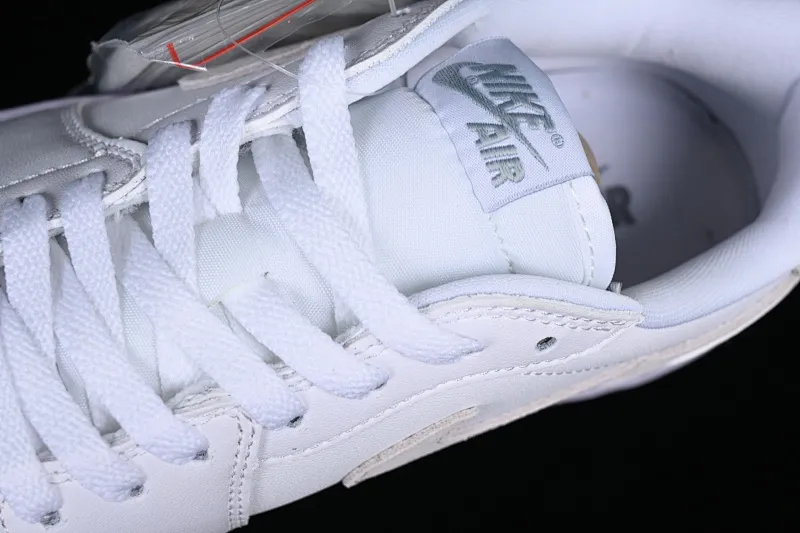 All categories Air Jordan Jordan series basketball shoes Air Jordan 1 Low Z version Air Jordan 1 Low OG "Shattered Backboard" AJ1 Joe 1 customized version white buckle shredded low-top basketball shoes CZ0790-100